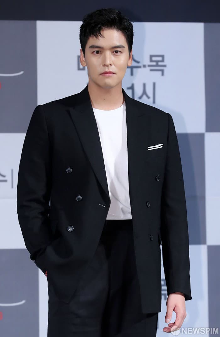 [이장우] Actor Lee Jang-woo Captivates Viewers with Personal Life and Political Initiatives