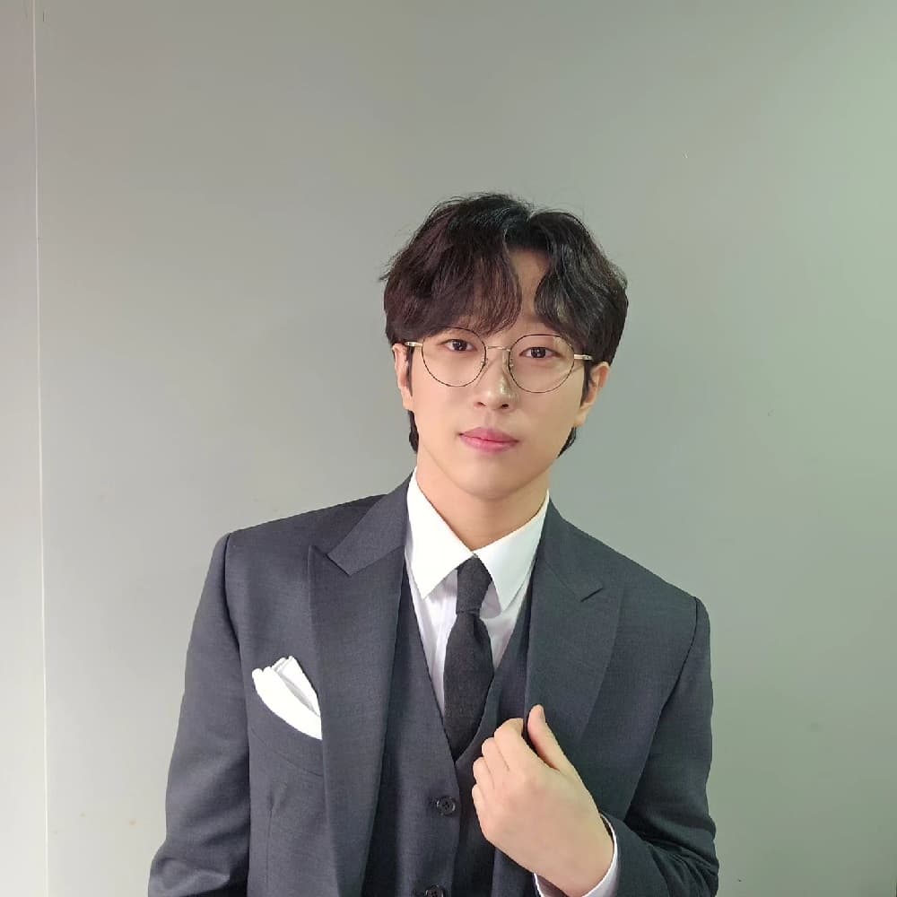 [안성훈] Trot Star Ahn Sung-hoon Joins as Official MC for 'Mistrot For You'