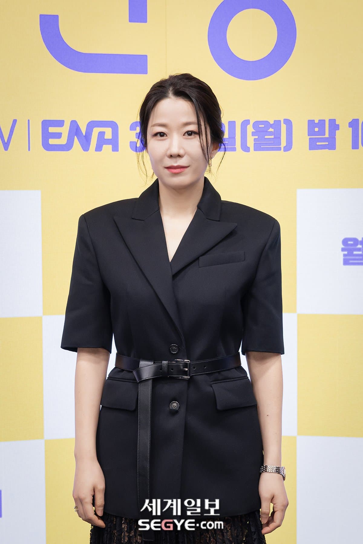 [전혜진] Elegance and Domestic Charms at the 62nd Baeksang Arts Awards and 'Unpredictable'